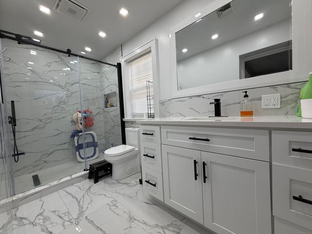 2964 State Street 2, Hamden, CT 06517