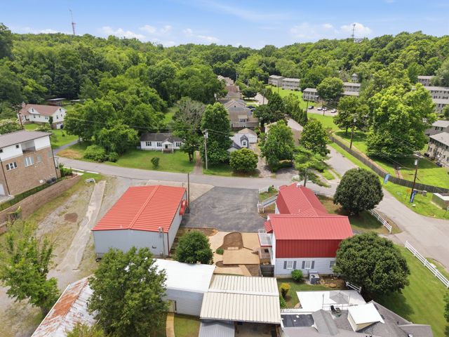101 Demoss Road, Nashville, TN 37209