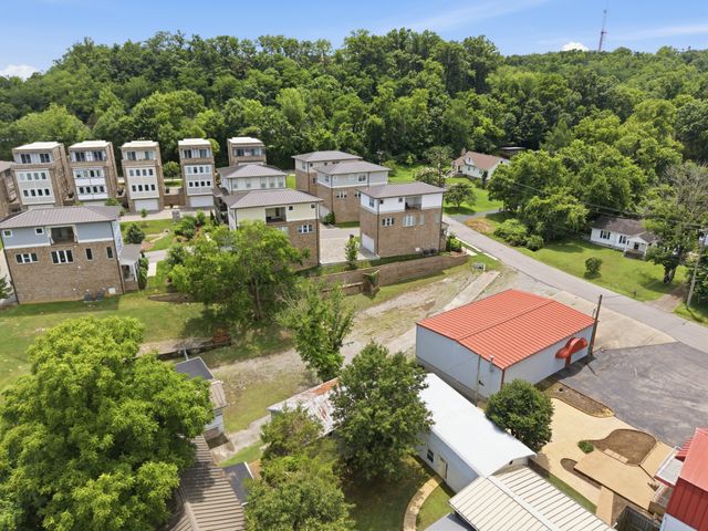 101 Demoss Road, Nashville, TN 37209