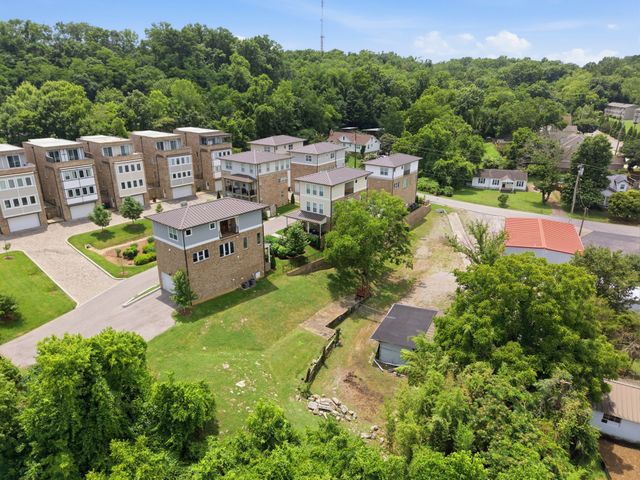 101 Demoss Road, Nashville, TN 37209
