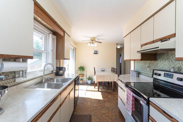 3516 Camelot Drive, Lexington, KY 40517