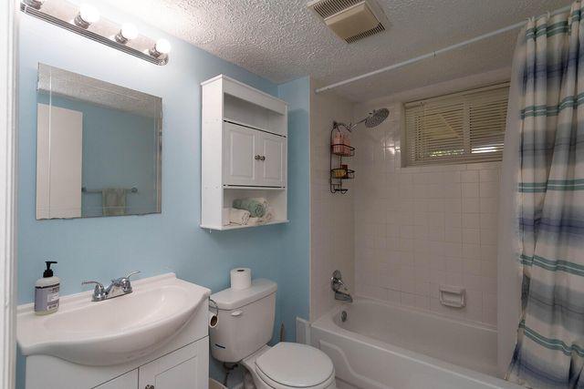 3516 Camelot Drive, Lexington, KY 40517