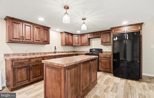 1296 BOWER RD, Shermans Dale, PA 17090