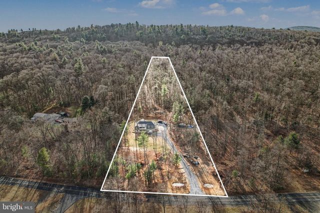 1296 BOWER RD, Shermans Dale, PA 17090