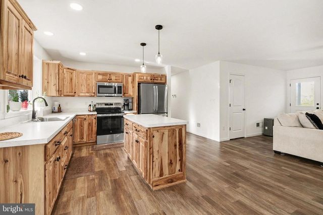 1296 BOWER RD, Shermans Dale, PA 17090