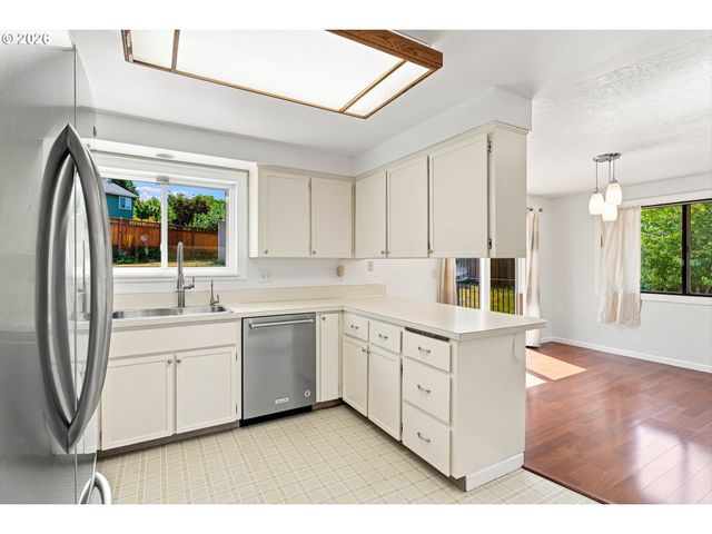 14968 Sw APRIL Ct, Sherwood, OR 97140
