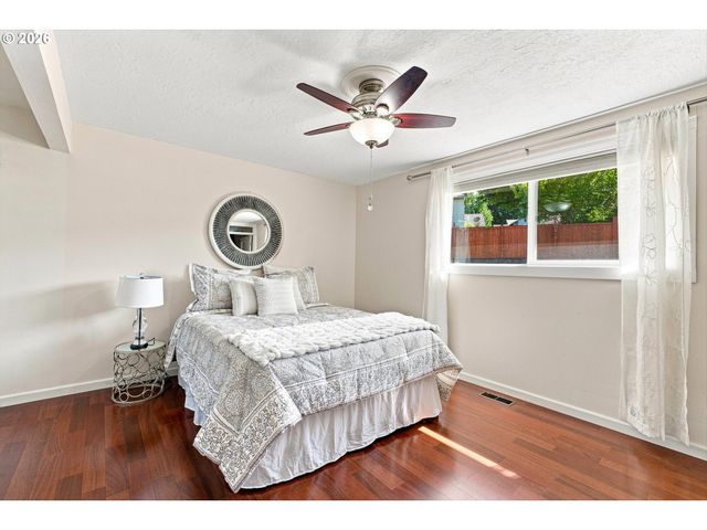 14968 Sw APRIL Ct, Sherwood, OR 97140