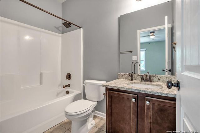 6132 Shannon Woods Way, Hope Mills, NC 28348