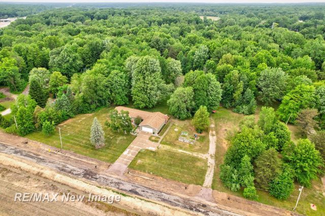 8385 Canada Road, Birch Run Twp, MI 48415
