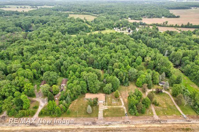 8385 Canada Road, Birch Run Twp, MI 48415