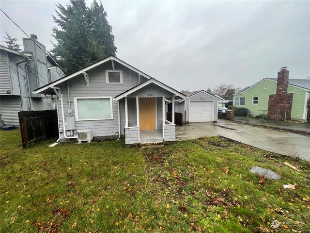 7632 S D Street, Tacoma, WA 98408