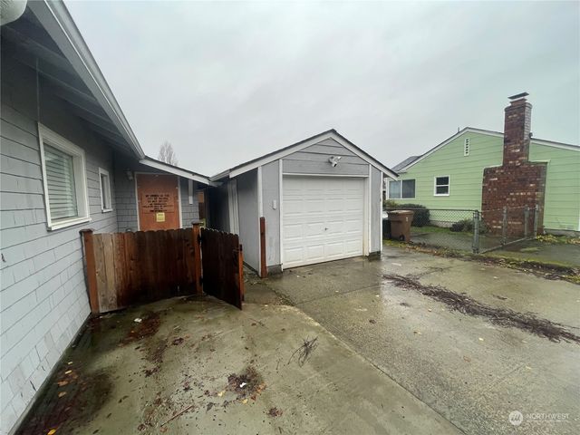 7632 S D Street, Tacoma, WA 98408