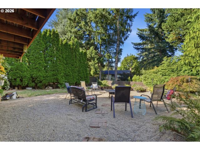 2160 Se PALOMA Dr, Gresham, OR 97080