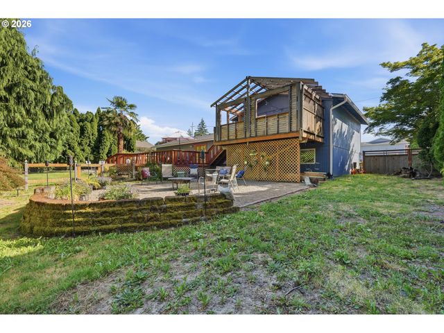2160 Se PALOMA Dr, Gresham, OR 97080