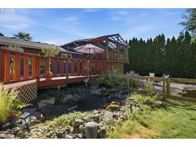 2160 Se PALOMA Dr, Gresham, OR 97080