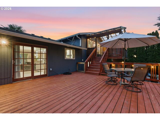 2160 Se PALOMA Dr, Gresham, OR 97080
