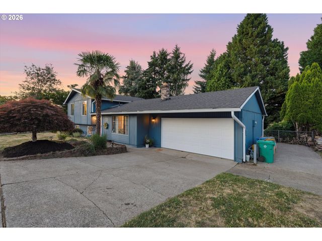 2160 Se PALOMA Dr, Gresham, OR 97080