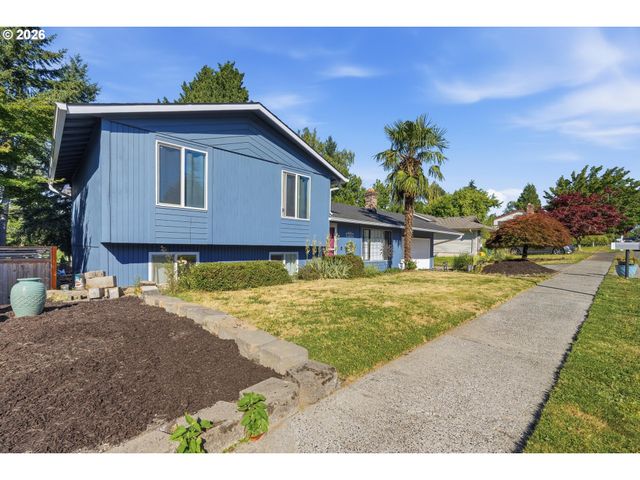 2160 Se PALOMA Dr, Gresham, OR 97080