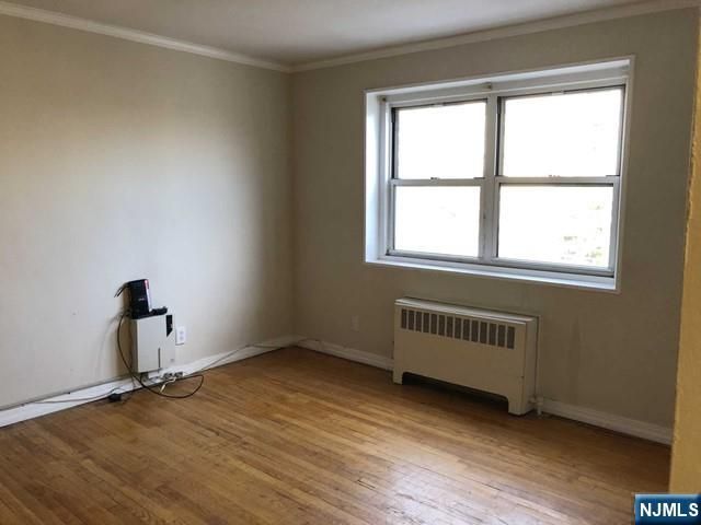 2205 N Central Road 5A, Fort Lee, NJ 07024