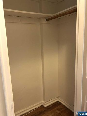 2205 N Central Road 5A, Fort Lee, NJ 07024