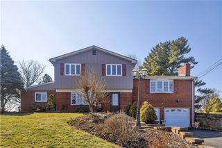 210 Marion Drive, Peters Twp, PA 15317
