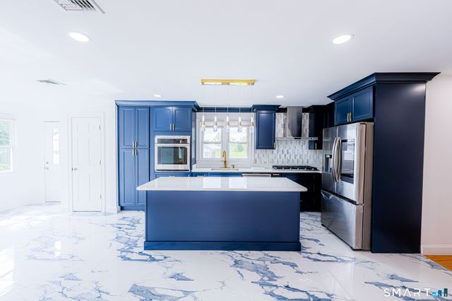 34 River Street, East Haven, CT 06512