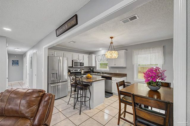 1200 Cheyenne Cir, Pensacola, FL 32505