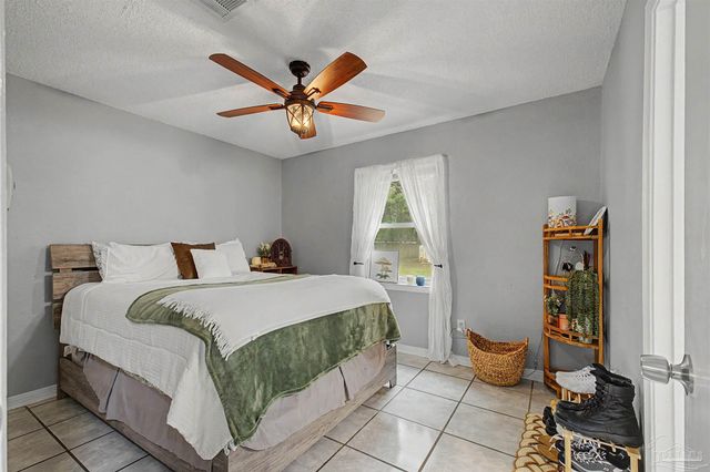 1200 Cheyenne Cir, Pensacola, FL 32505