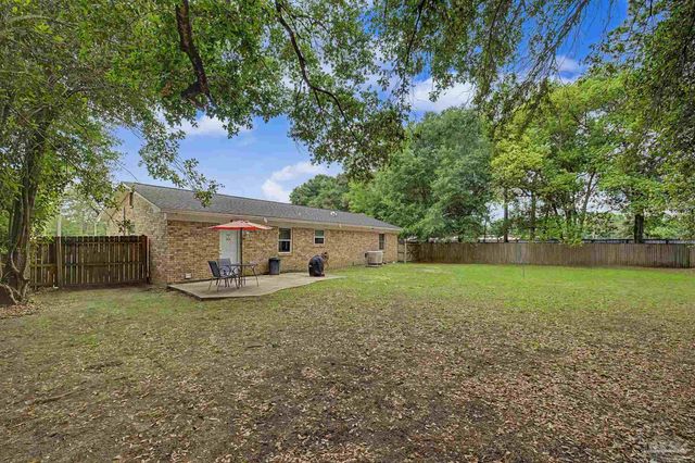 1200 Cheyenne Cir, Pensacola, FL 32505