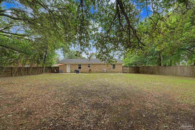 1200 Cheyenne Cir, Pensacola, FL 32505