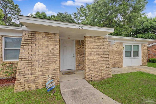 1200 Cheyenne Cir, Pensacola, FL 32505