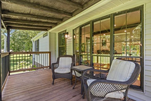 1227 Brushy Rd, Centerville, TN 37033