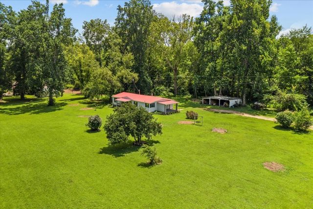1227 Brushy Rd, Centerville, TN 37033