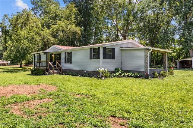 1227 Brushy Rd, Centerville, TN 37033