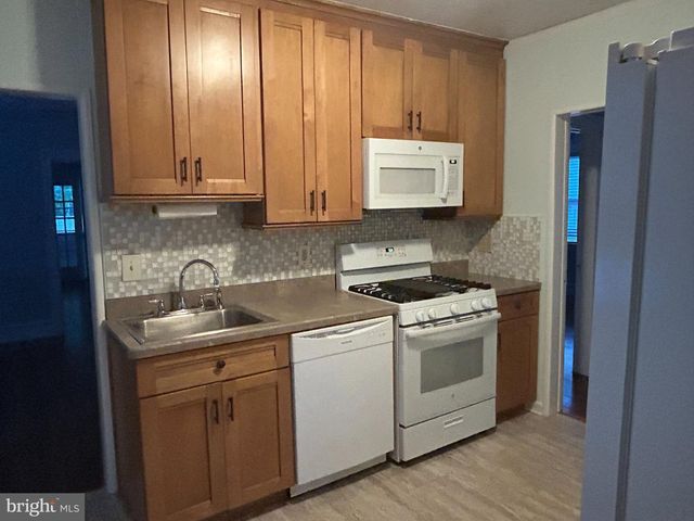 316 BOWERS AVE, Runnemede, NJ 08078