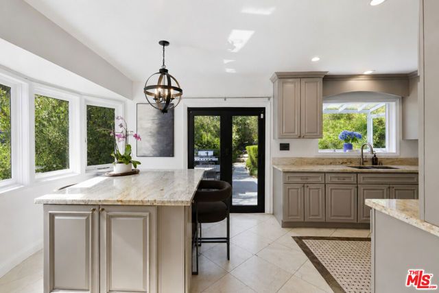 2300 Benedict Canyon Drive, Beverly Hills, CA 90210