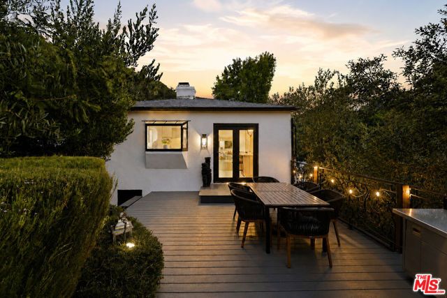 2300 Benedict Canyon Drive, Beverly Hills, CA 90210