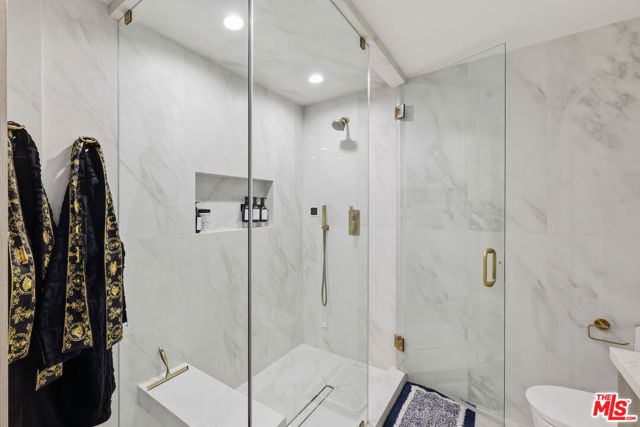 2300 Benedict Canyon Drive, Beverly Hills, CA 90210