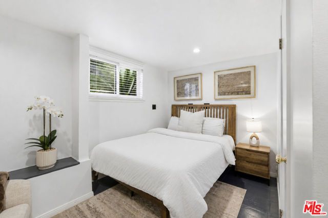 2300 Benedict Canyon Drive, Beverly Hills, CA 90210