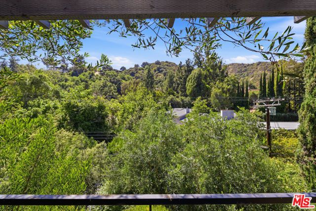 2300 Benedict Canyon Drive, Beverly Hills, CA 90210