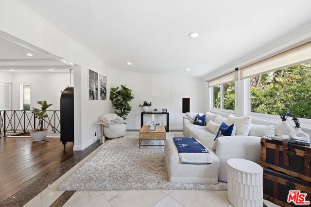 2300 Benedict Canyon Drive, Beverly Hills, CA 90210