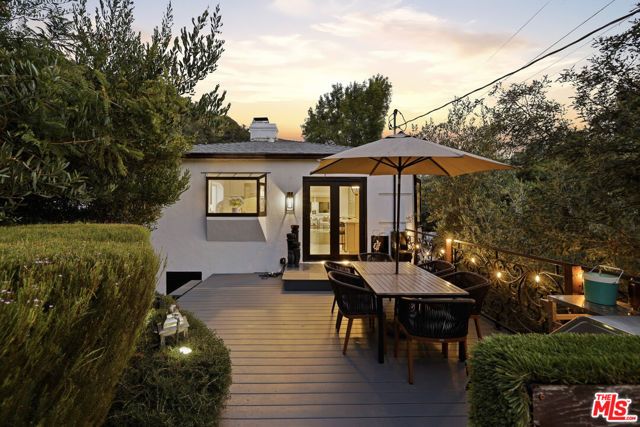 2300 Benedict Canyon Drive, Beverly Hills, CA 90210