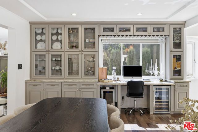 2300 Benedict Canyon Drive, Beverly Hills, CA 90210