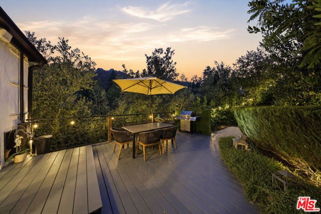 2300 Benedict Canyon Drive, Beverly Hills, CA 90210