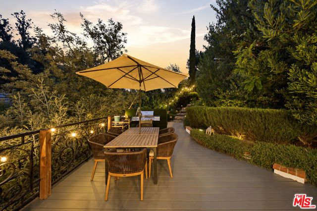 2300 Benedict Canyon Drive, Beverly Hills, CA 90210