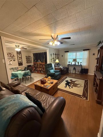 602 Parkway Street, Baytown, TX 77520