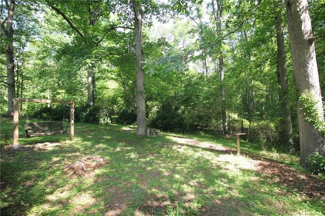 3055 Longstreet Road, Alpharetta, GA 30004