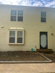 5994 LOFTY OAK CIR # 5994, Memphis, TN 38115