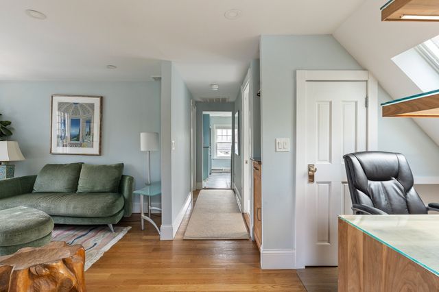 10a Brewer 2, Boston, MA 02130