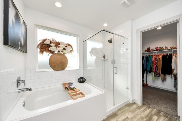 202 Serena Park Lane, Rosharon, TX 77583